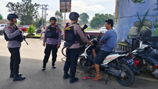 Kompi 2 Batalyon A Pelopor Lampung gelar patroli dialogis.