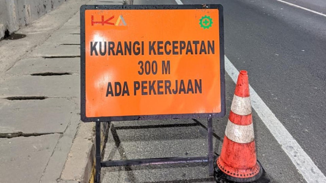PT Hakaaston (HKA) lakukan pemeliharaan jalan tol jelar libur Imlek.