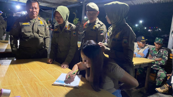 Satpol PP Lampung Selatan gelar razia tempat hiburan malam.