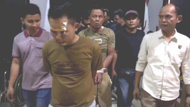3 perampok uang 800juta diringkus tim Bareskrim dan Polda Lampung.