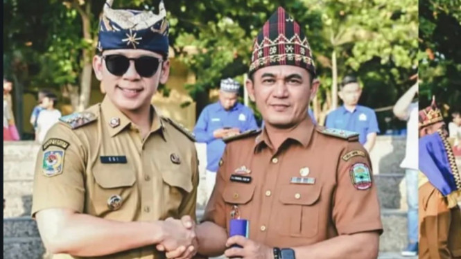 Kadis PUPR Lampung Selatan, Agnatius Syahrizal bersama Bupati Egi.