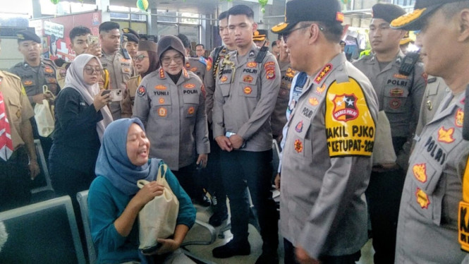 Wakapolri Cek Strategi Arus Mudik di Bakauheni, Sapa Pemudik hingga Pantau  Jalur Tol