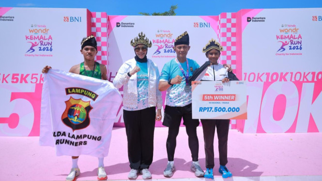 Edward dan Meyda sabet medali di Kemala Run Bali.