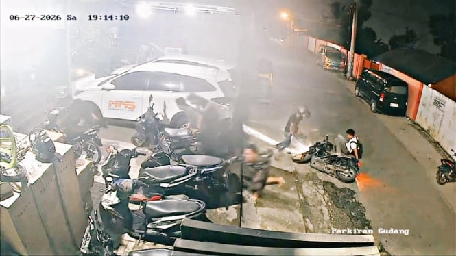 Kepergok Bobol Motor, Pelaku Acungkan Senjata Api dan Ancam Tembak Korban
