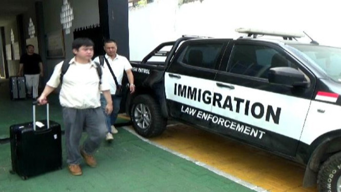 3 WNA asal China Dideportasi dari Lampung karena terbukti menyalahi visa kunjungan.