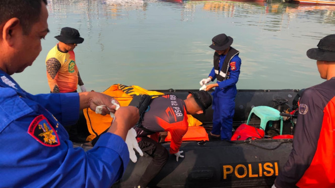 Nelayan tenggelam di Lampung Selatan ditemukan tewas oleh Tim SAR Gabungan.