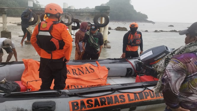 Akhir Pencarian 6 Hari di Pulau Kelagian, Jasad ABK Radit Ditemukan 10 Km dari Titik Jatuh