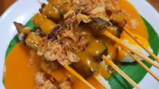 Menggoyang Lidah dengan Rasa Asli Minang, Ini 10 Rekomendasi Sate Padang yang Terkenal di Jakarta