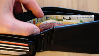 Kenapa Kita Jadi Mudah Tersinggung Saat Uang Menipis?