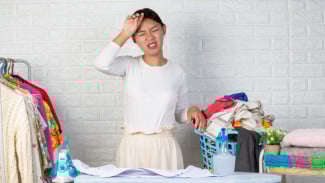 Bukan Manja, Tapi Butuh Dihargai: Pentingnya Validasi Emosi untuk Ibu Rumah Tangga