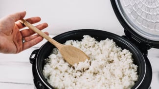 5 Cara Mudah Membersihkan Magic Jar Agar Nasi Tidak Bau Apek dan Tetap Pulen Sepanjang Hari