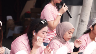 Berolahraga Sambil Berdandan? Tren Zumba dengan Makeup Ringan yang Tak Ganggu Kesehatan Kulit