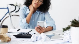 Awas, Kelas Menengah Rentan Miskin! Ini Cara Bertahan di Tengah Kenaikan Biaya Hidup