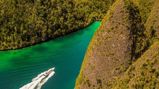 Kisah Tragis di Balik Indahnya Laut Raja Ampat, Ada Kapal Perang Dunia II yang Terlupakan