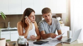 5 Cara Mengatur Keuangan yang Terlihat Cerdas justru Bikin Rentan Miskin, Stop Sekarang!