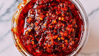 Resep Chilli Oil yang Cocok untuk Cocolan Dimsum, Pedas Gurih Bikin Nagih!