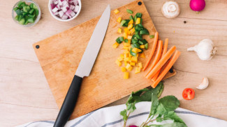 Tips Mencuci Pisau Dapur yang Benar agar Tidak Cepat Tumpul, Sering Diabaikan Padahal Penting!