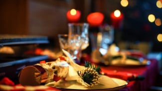 Melepas Penat Jumat Malam 7 Makanan yang Bikin Lidah & Jiwa Tenang!