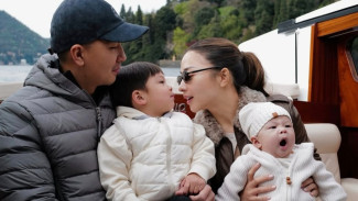 5 Kebiasaan Sehari-hari yang Membuat Anak Merasa Dicintai Ayah dan Ibu