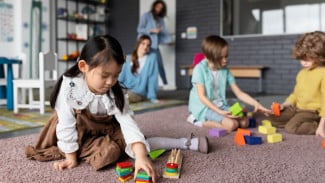 7 Cara Melatih Motorik Anak dengan Aktivitas Seru dan Efektif, Ayah dan Ibu Wajib Coba di Rumah