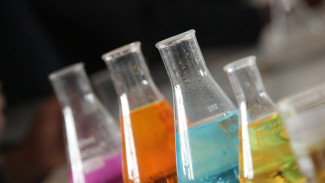 7 Eksperimen Sains Seru untuk Mengisi Liburan Anak-Anak di Rumah