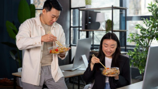 'Mau Makan Apa? Terserah' Ini Alasan Kenapa Milih Makan Siang Bisa Bikin Galau!