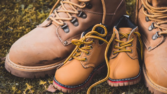 Tips Menghilangkan Bau Tak Sedap Pada Sepatu