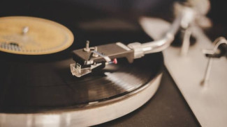 Koleksi Barang Jadul? Begini Cara Ubah Jadi Ladang Cuan di Era Digital