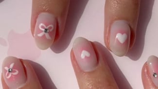10 Cara Merawat Nail Art Gak Cepat Rusak, Bisa Tahan Seminggu!