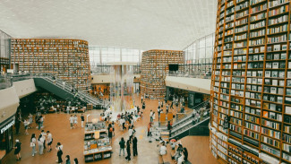 Perpustakaan di Jakarta Ini Dibuka untuk Umum, Nuansanya Estetik Banget!