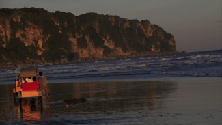 Ombak dengan Suara Aneh di Pelabuhan Ratu, Benarkah Sinyal dari Kerajaan Nyi Roro Kidul?