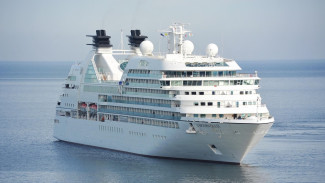 Pekerjaan yang Bisa Bawa Kamu Keliling Dunia, Lokernya Banyak dan Gajinya Menjanjikan!