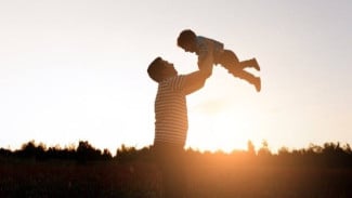 Anak Punya Masalah Emosional? Bisa Jadi Karena Sosok Ayah yang Kurang Terlibat