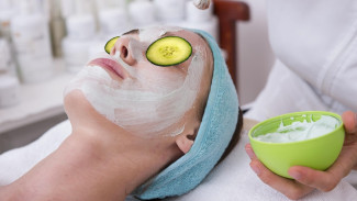 7 Masker Wajah Alami agar Kulit Kencang dan Awet Muda