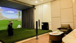 Tren Main Golf Simulator di Hotel dan Apartemen, Staycation Jadi Makin Seru!