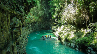 Fakta Unik Green Canyon: Nama Aslinya Sunda Banget!