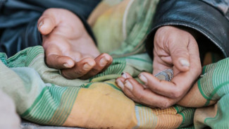 5 Tantangan Kelompok Masyarakat Prasejahtera dari  Pendidikan hingga Risiko Kesehatan