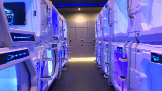 Digital Airport Hotel, Menginap di Bandara dengan Sensasi Tidur di Kapsul Luar Angkasa