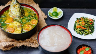 10 Makanan Khas Timur yang Wajib Dicicipi Sekali Seumur Hidup, No 7 Sashimi ala Indonesia