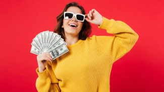 Flexing di Media Sosial Bikin Dompet Kering? Begini Penjelasan Lengkapnya