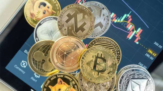 Perbedaan HODL vs Wait and See,  Mana yang Bisa Bertahan di Tengah Gejolak Bitcoin?