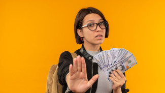 Begini Cara Sopan Nolak Permintaan Teman atau Kerabat yang Selalu Minjem Duit
