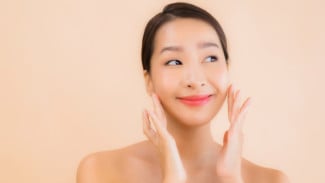 Mau Kulit Glowing? Jangan Pernah Pakai Bahan Skincare Ini Berbarengan!