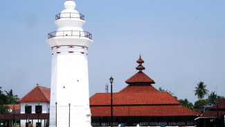 5 Fakta Masjid Agung Banten: Misteri Pembangunan Tanpa Paku dan Kekuatan Budaya