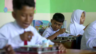 Keracunan Massal MBG, Ternyata Ini Salah Satu Akar Masalahnya