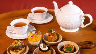 Kreasi 'Art on a Board', Perpaduan Afternoon Tea dan Gastronomi Asia