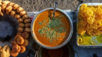10 Kuliner Unik dari India yang Bikin Kaget Lidah, dari Siput hingga Ulat Sutra