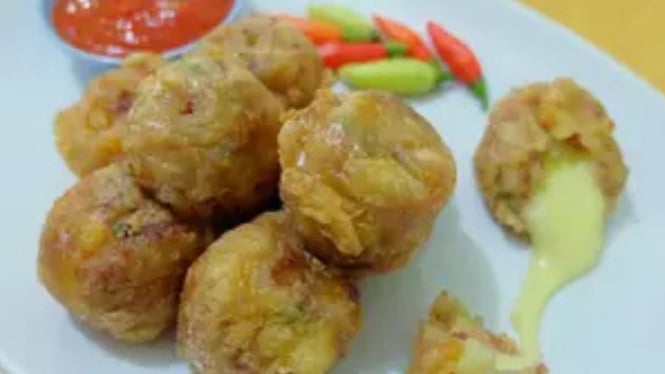 Perkedel Mozzarella Meleleh ala Cafe