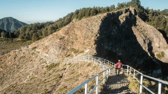 Taman Nasional Kelimutu