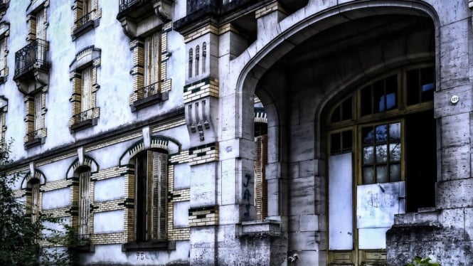 Ilustrasi Hotel Horor